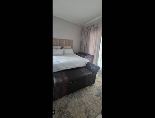 3 BEDROOM APARTMENT FOR SALE IN GLEN MARAIS